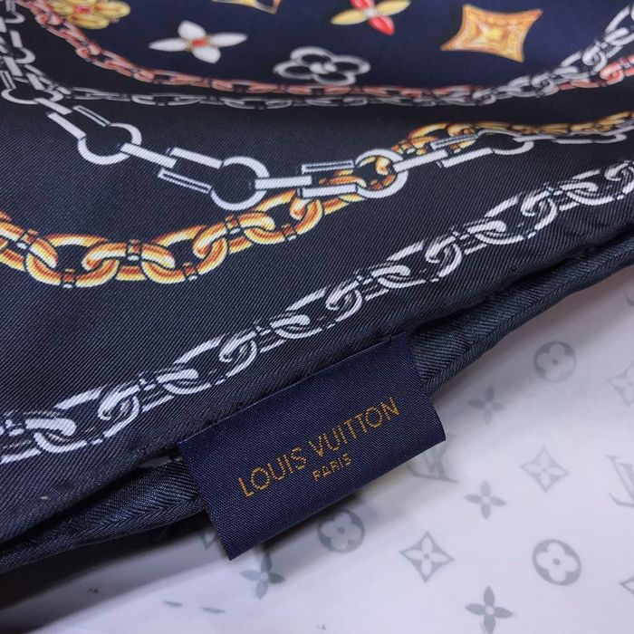 Louis Vuitton Scarf LVS00119